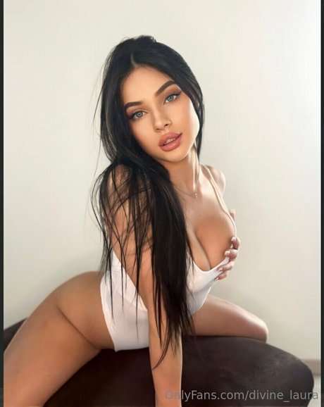 Divine_laura