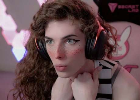 Foto desnuda filtrada de OnlyFans de Aspicycow