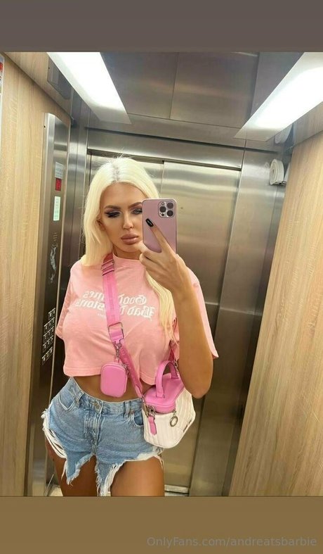 Foto desnuda filtrada de OnlyFans de Andreatsbarbie