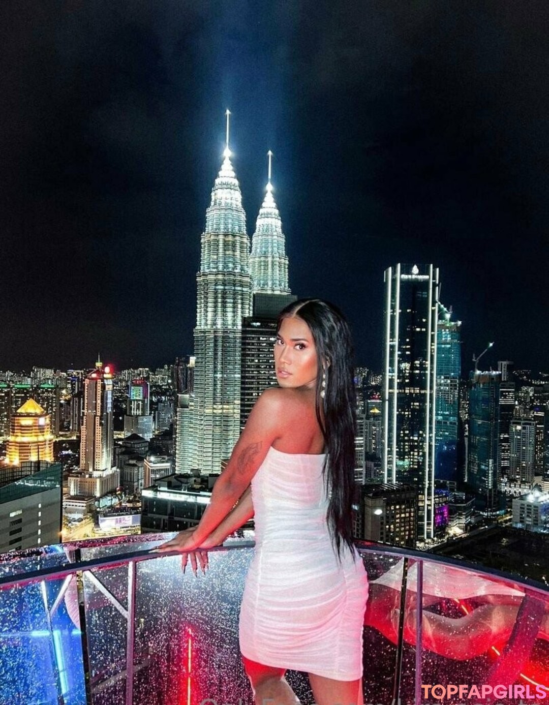 Foto desnuda filtrada de OnlyFans de Kiraasiats #7 Foto desnuda filtrada de OnlyFans de Kiraasiats #7