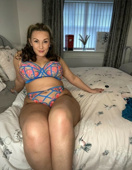 Foto desnuda filtrada de OnlyFans de Zaradanielsjoi