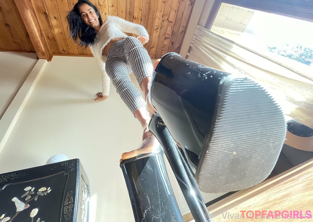 Foto desnuda filtrada de OnlyFans de Vivaathena #33 Foto desnuda filtrada de OnlyFans de Vivaathena #33