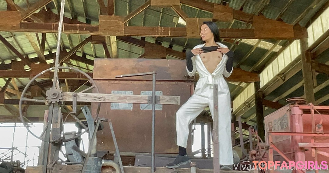 Foto desnuda filtrada de OnlyFans de Vivaathena #43 Foto desnuda filtrada de OnlyFans de Vivaathena #43