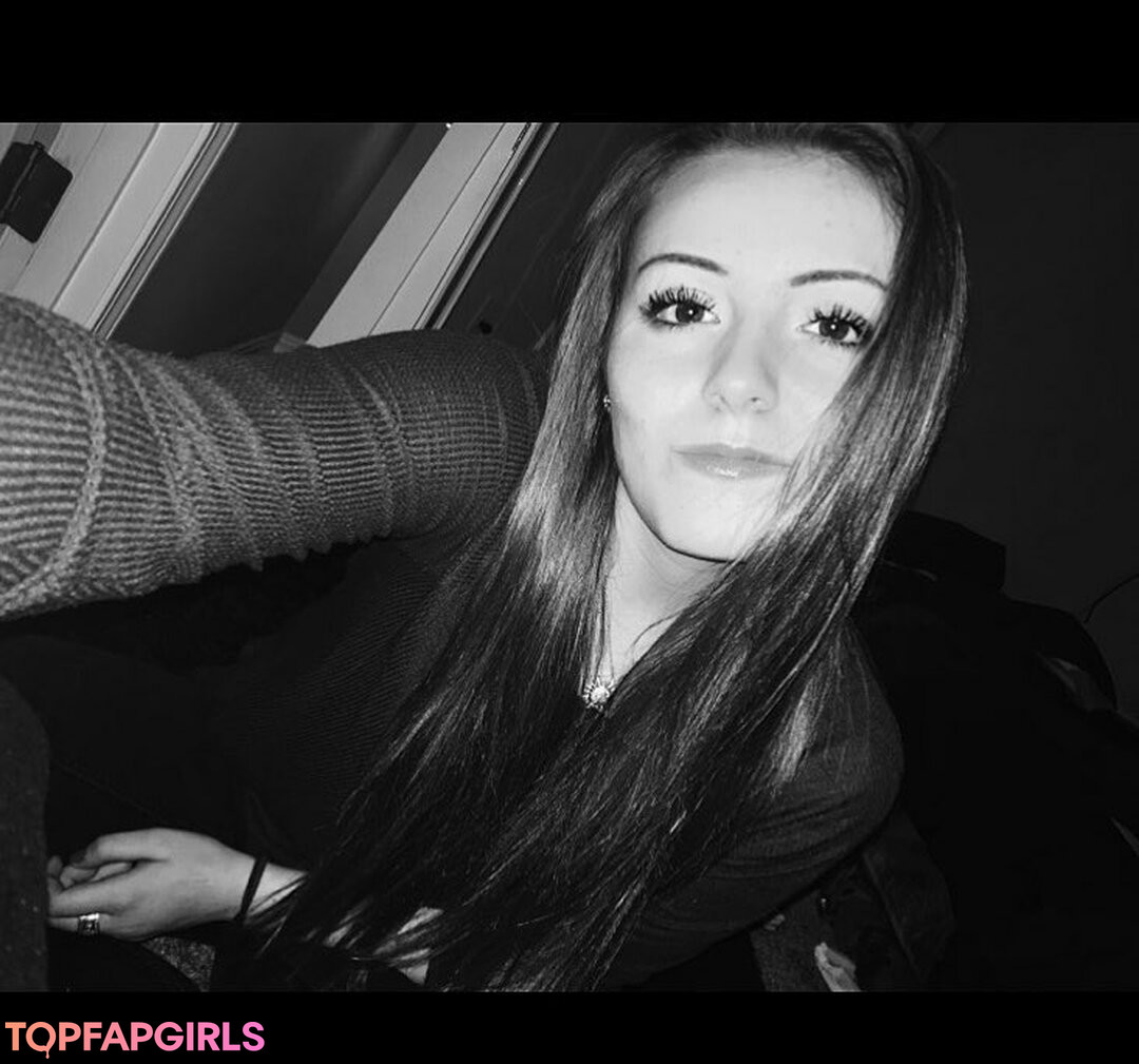 Foto desnuda filtrada de OnlyFans de Brenna Winters #5 Foto desnuda filtrada de OnlyFans de Brenna Winters #5