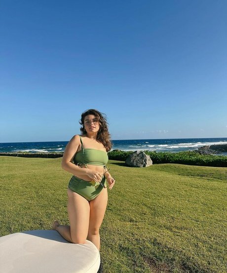 Foto desnuda filtrada de OnlyFans de Alondra Larson