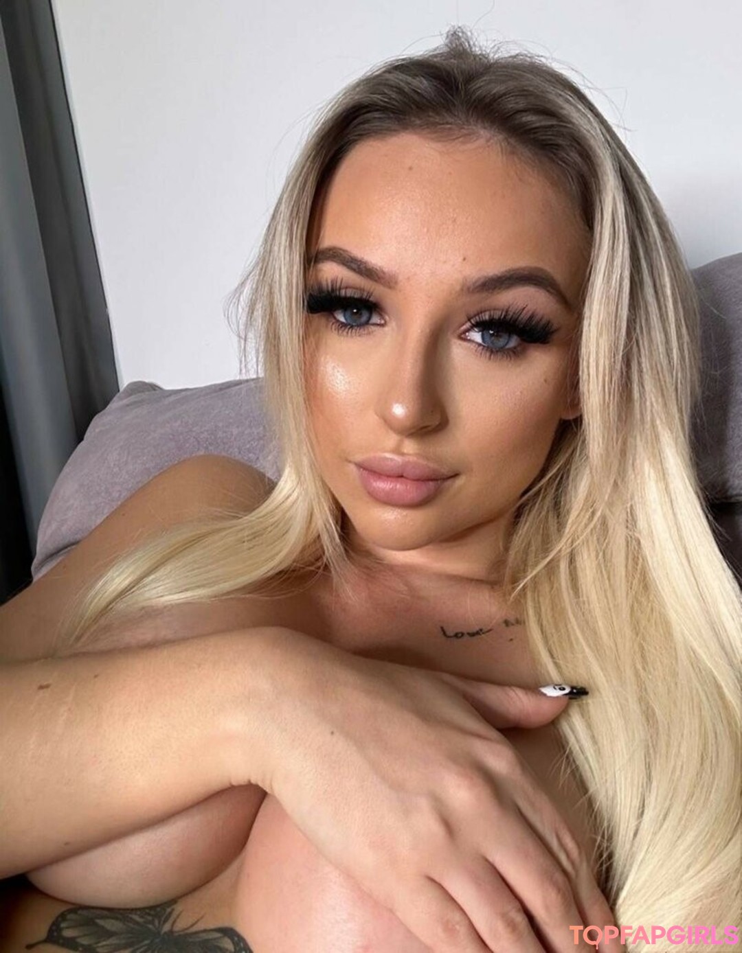 Foto desnuda filtrada de OnlyFans de Sophielouise1x #10 Foto desnuda filtrada de OnlyFans de Sophielouise1x #10