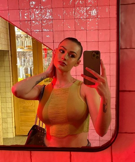 Foto desnuda filtrada de OnlyFans de Nadia Jemez