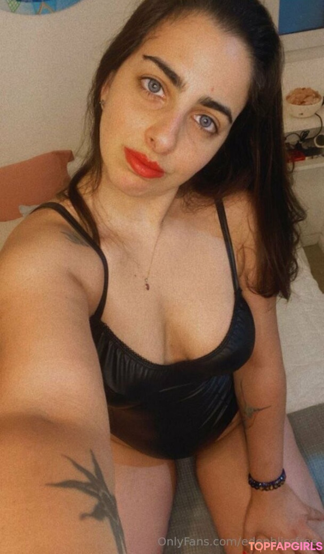 Foto desnuda filtrada de OnlyFans de Edenblissfree #136 Foto desnuda filtrada de OnlyFans de Edenblissfree #136