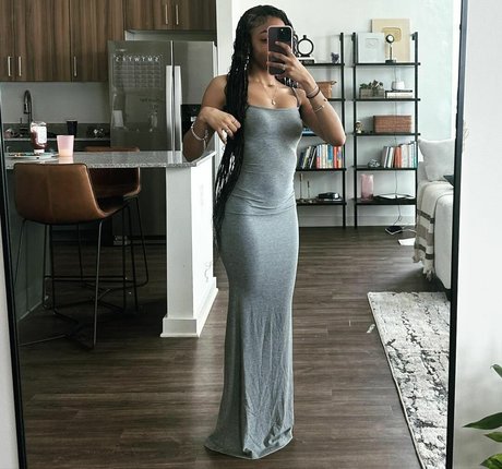 Lexi Vee