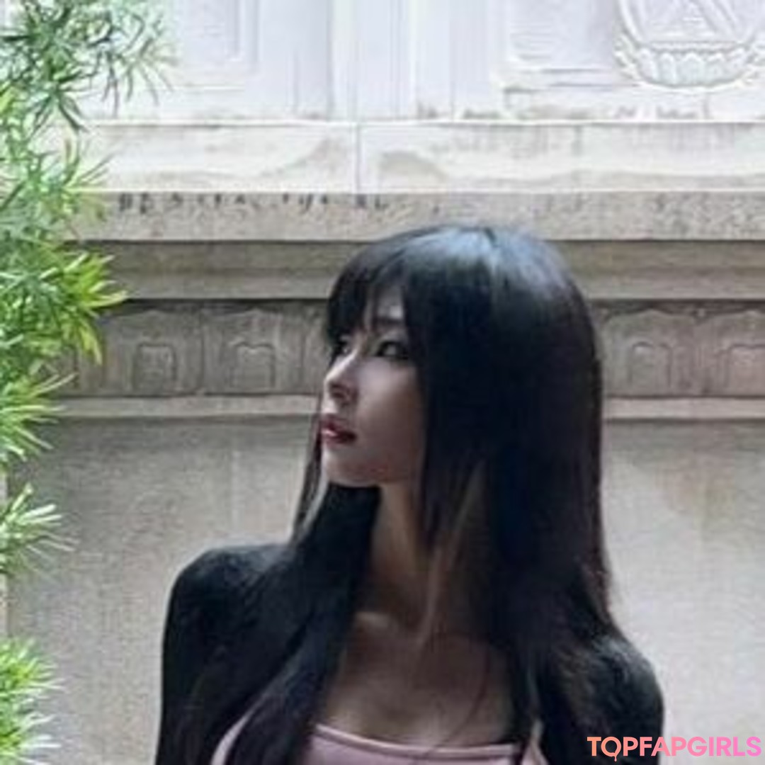 Foto desnuda filtrada de OnlyFans de Daturakisses #42 Foto desnuda filtrada de OnlyFans de Daturakisses #42