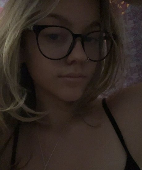 Foto desnuda filtrada de OnlyFans de Shaylavigne