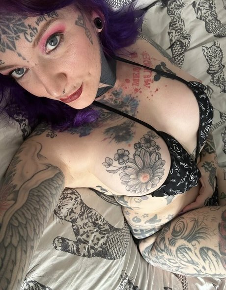Foto desnuda filtrada de OnlyFans de Lilkittyskittles