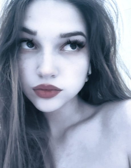 Foto desnuda filtrada de OnlyFans de Qanqyz45