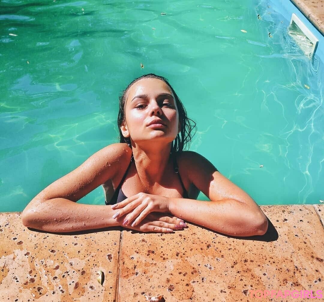 Foto desnuda filtrada de OnlyFans de Valeriestar #12 Foto desnuda filtrada de OnlyFans de Valeriestar #12