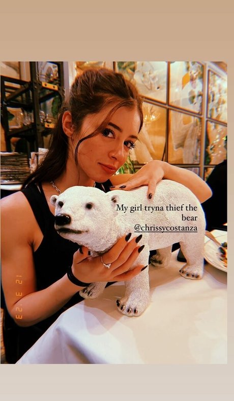 Chrissy Costanza