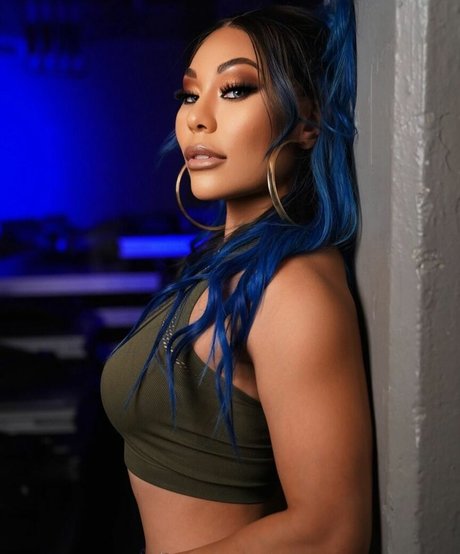 Mia Yim