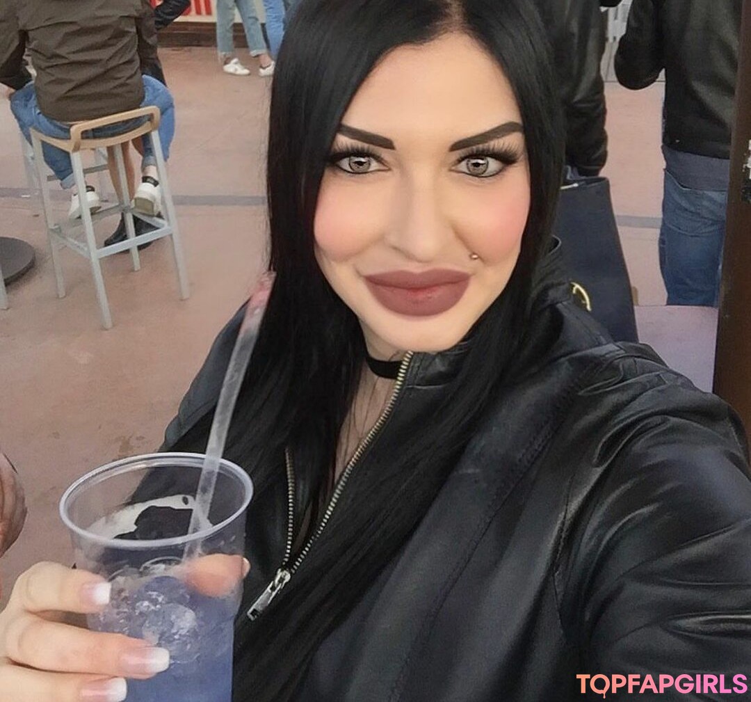 Foto desnuda filtrada de OnlyFans de Elisabettamediterraneagirl #3 Foto desnuda filtrada de OnlyFans de Elisabettamediterraneagirl #3