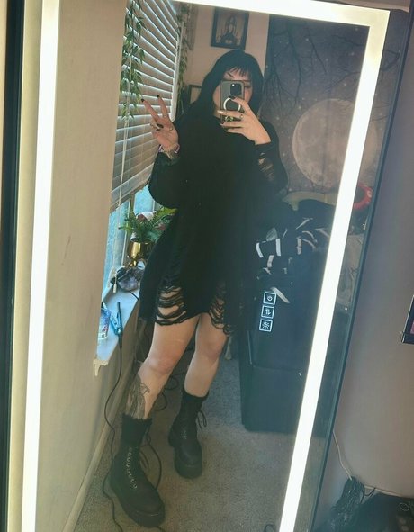 Foto desnuda filtrada de OnlyFans de Horrorwh0re
