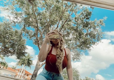 Foto desnuda filtrada de OnlyFans de Trinity Charlton