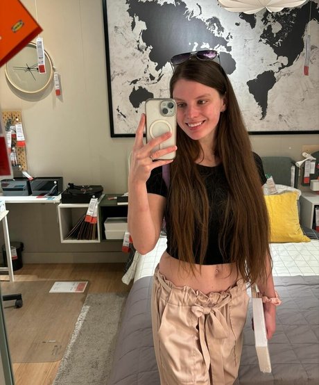 Foto desnuda filtrada de OnlyFans de Thenaughtykim