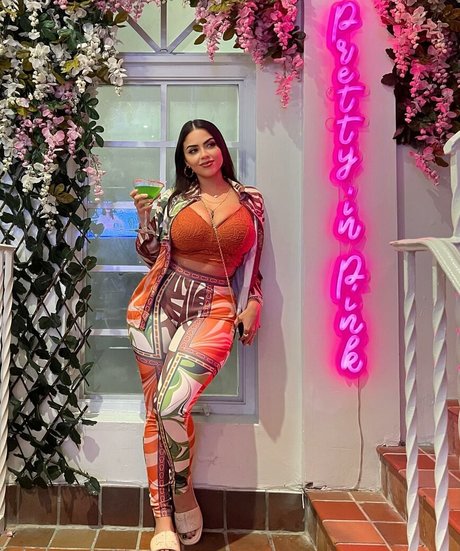 Jessenia Rebecca