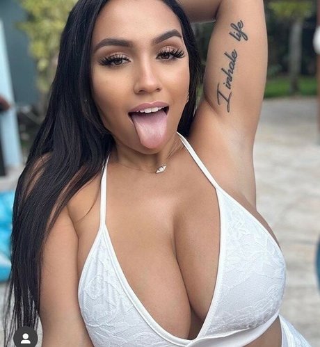 Jessenia Rebecca