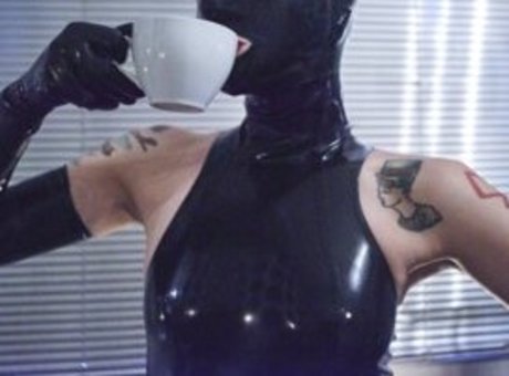 Cybill Troy