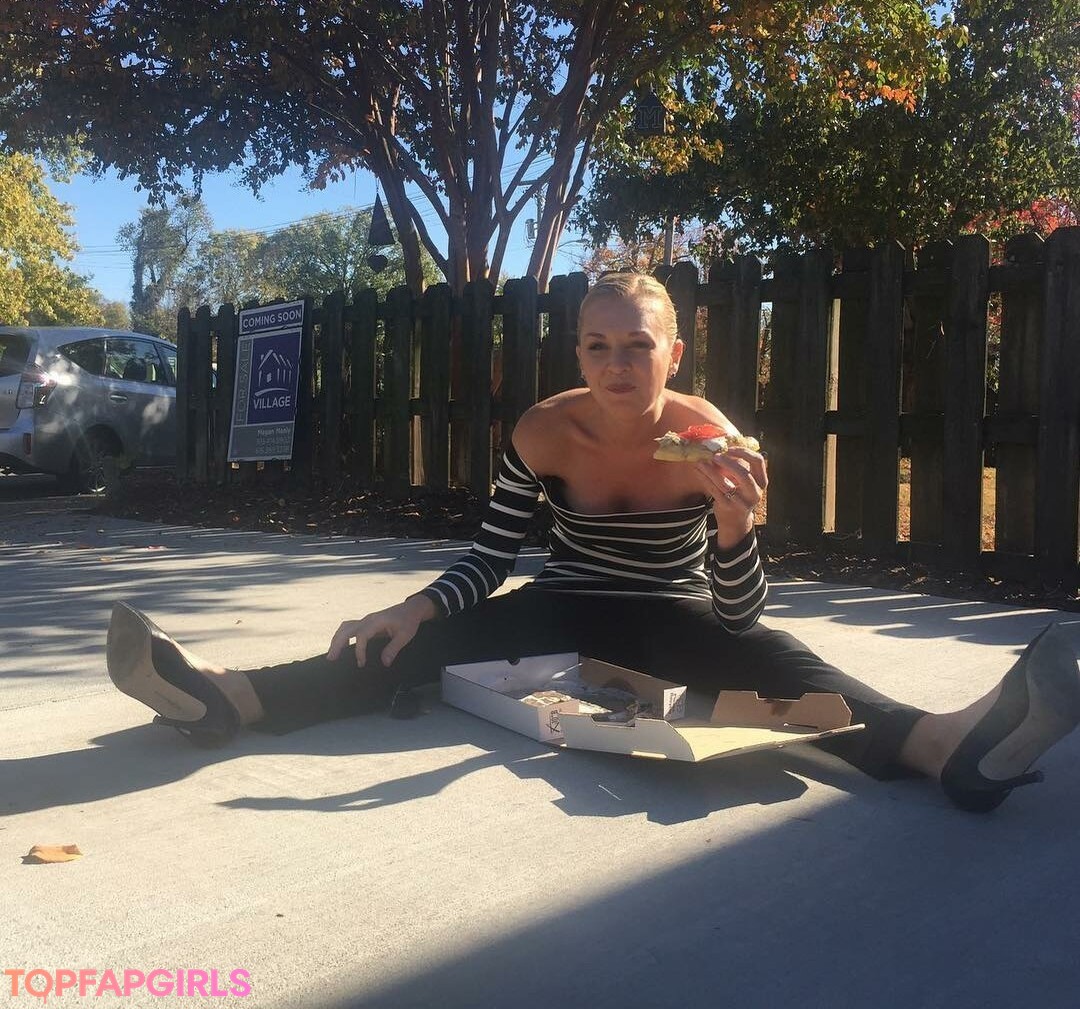 Foto desnuda filtrada de OnlyFans de Kortney Wilson #8 Foto desnuda filtrada de OnlyFans de Kortney Wilson #8