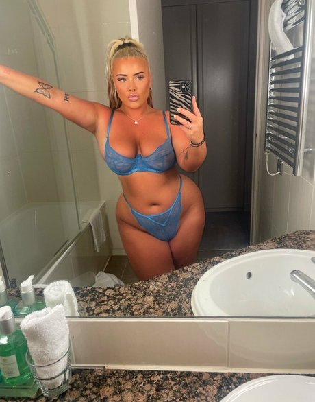Foto desnuda filtrada de OnlyFans de Libby Stokes