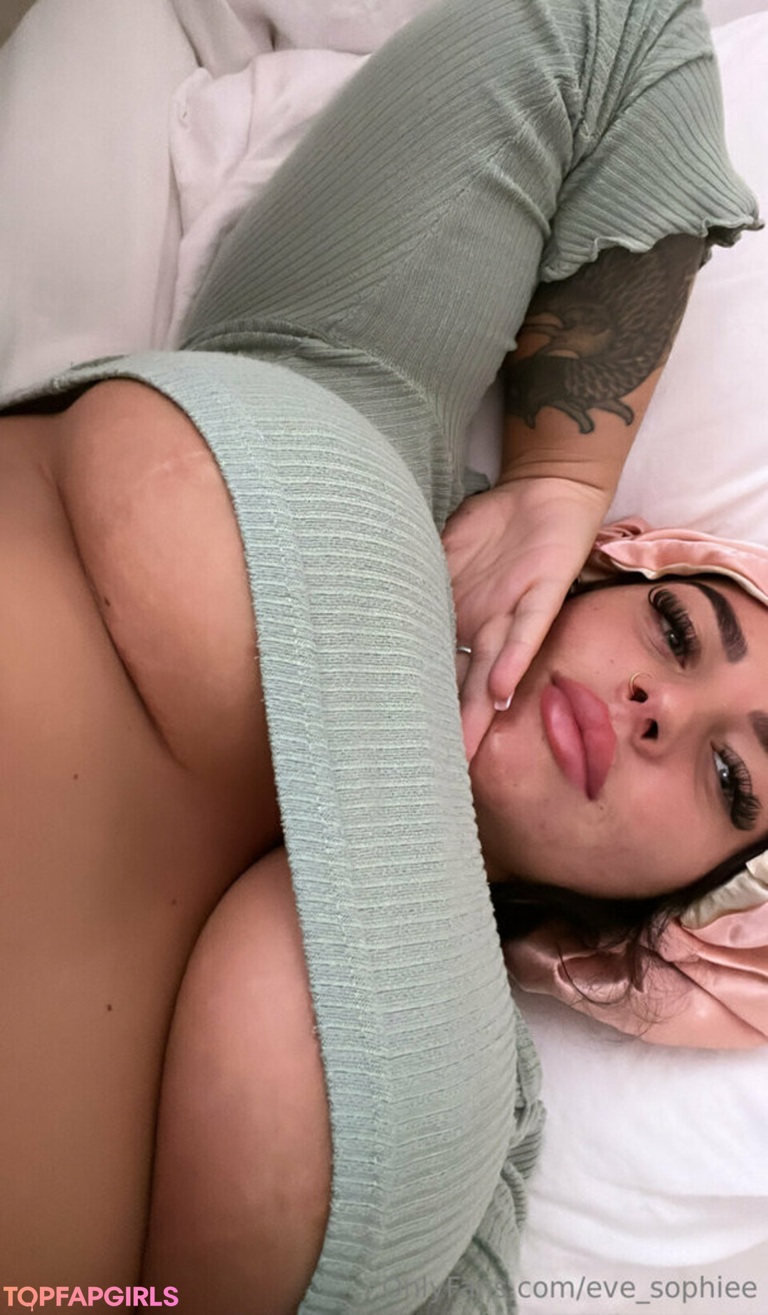 Foto desnuda filtrada de OnlyFans de Eve Sophie #80 Foto desnuda filtrada de OnlyFans de Eve Sophie #80