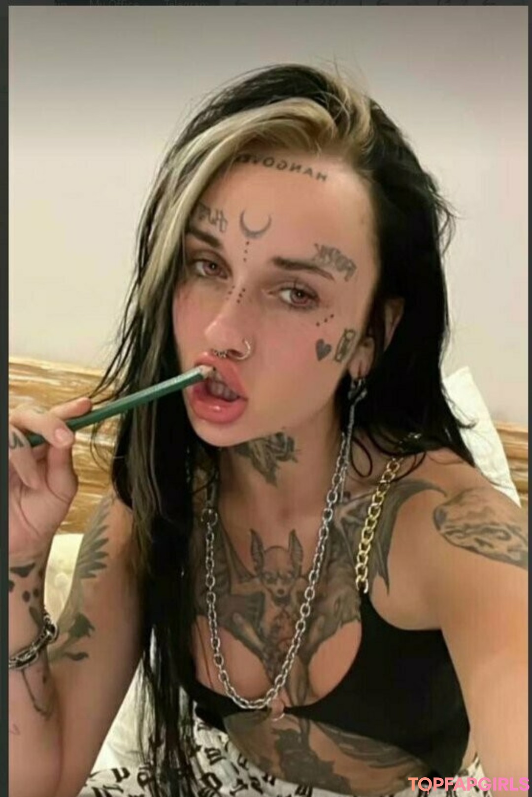 Foto desnuda filtrada de OnlyFans de Magicallflower #95 Foto desnuda filtrada de OnlyFans de Magicallflower #95