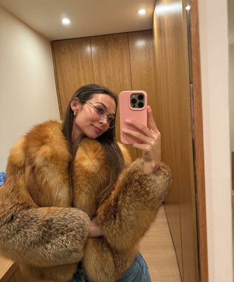 Foto desnuda filtrada de OnlyFans de Emily Oberg