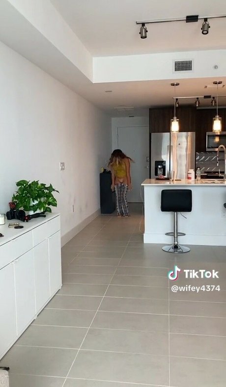 Foto desnuda filtrada de OnlyFans de Fcknpeach