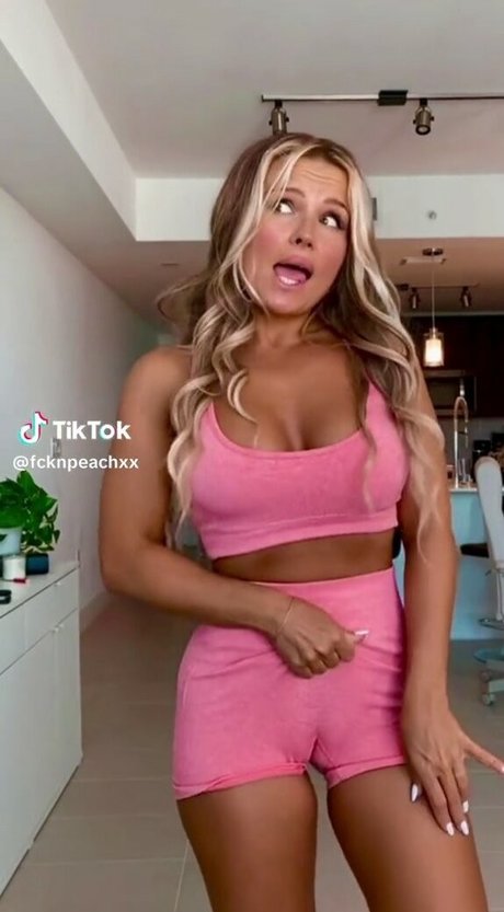 Foto desnuda filtrada de OnlyFans de Fcknpeach