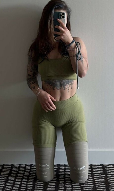 Foto desnuda filtrada de OnlyFans de Angieberbuer