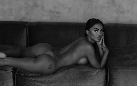 Foto desnuda filtrada de OnlyFans de Carla Pieceart