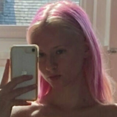 Mia Gladstone