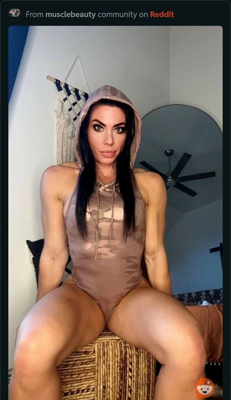 Elena Fox