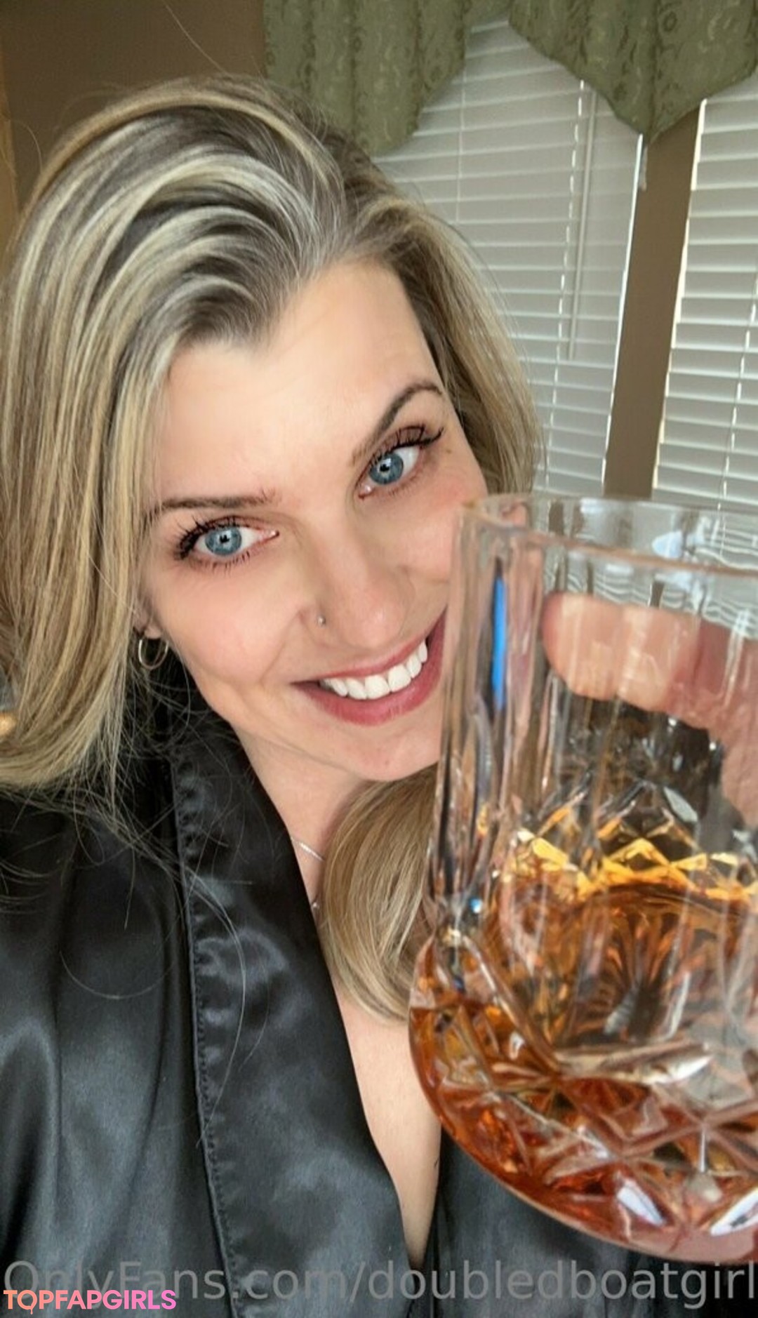 Foto desnuda filtrada de OnlyFans de Onlyneatbunny #75 Foto desnuda filtrada de OnlyFans de Onlyneatbunny #75