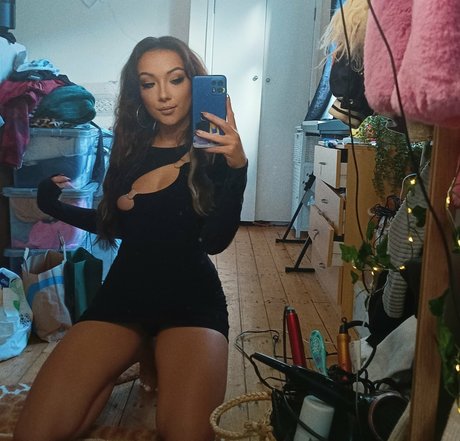 Emilynomates