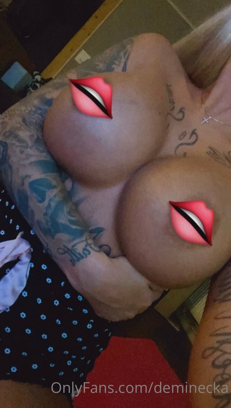 Foto desnuda filtrada de OnlyFans de Deminecka