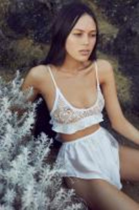 Foto desnuda filtrada de OnlyFans de Naomi Stevens