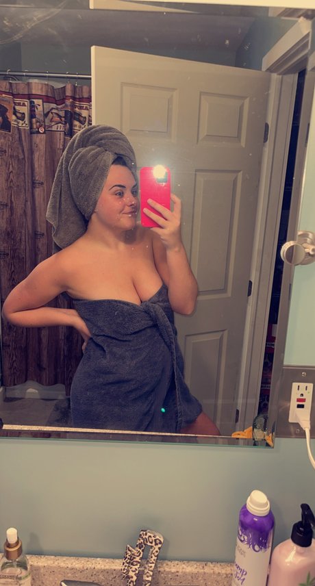 Foto desnuda filtrada de OnlyFans de Tori Ann