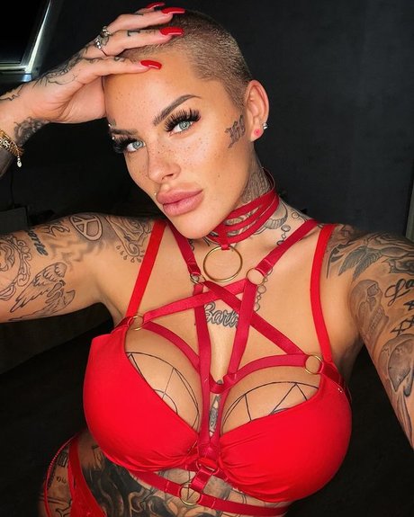 Foto desnuda filtrada de OnlyFans de Leoni Baltz