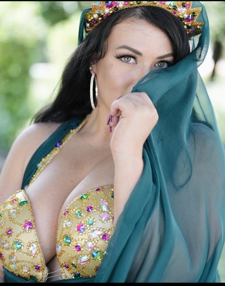 Luxie Zahra