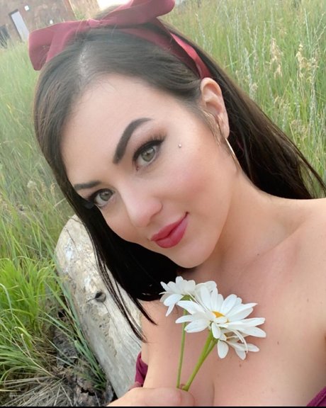 Luxie Zahra