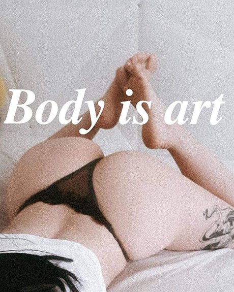 Foto desnuda filtrada de OnlyFans de Saltybxxbe