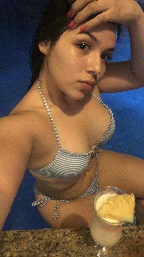 Foto desnuda filtrada de OnlyFans de Aylin Guevara