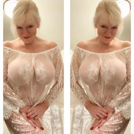 Sandie Lee