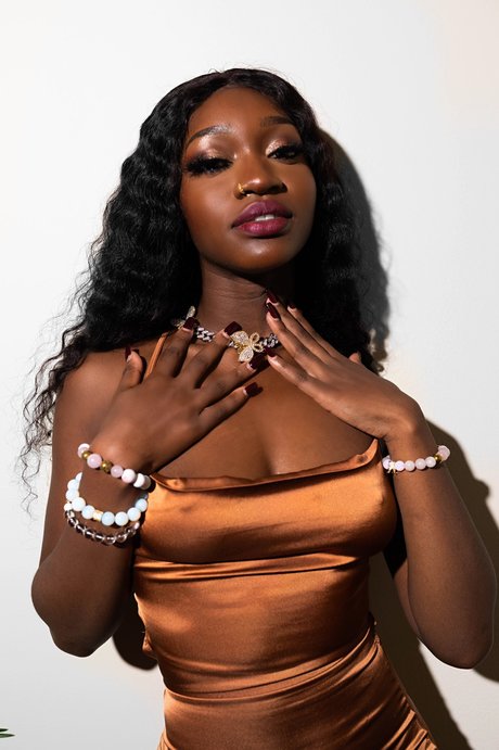 Foto desnuda filtrada de OnlyFans de Manoujeanty
